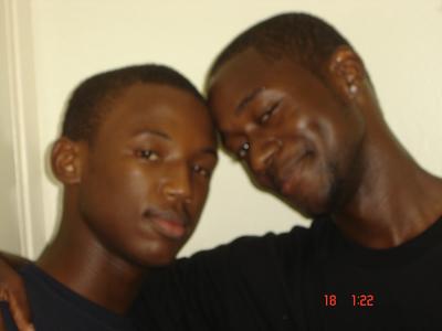 ....:: Twinz::....